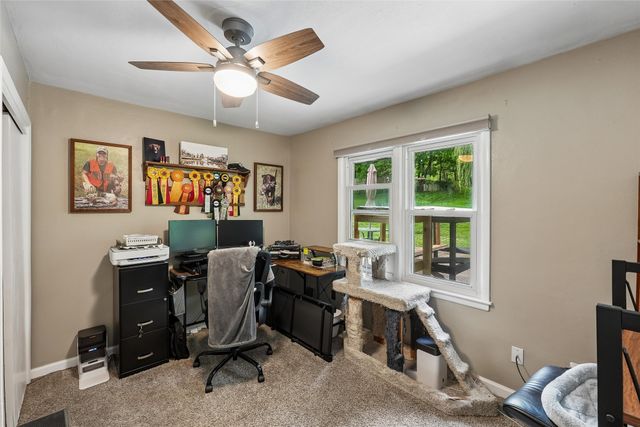 431 E Pleasant View Drive, Des Moines, IA 50315