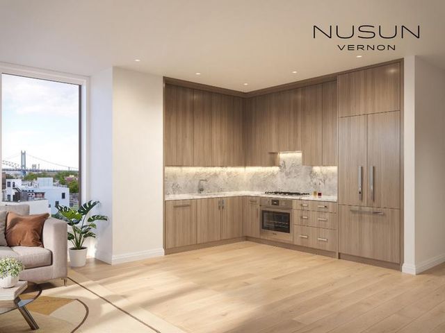 3055 Vernon Blvd # 3S, New York City, NY 11102