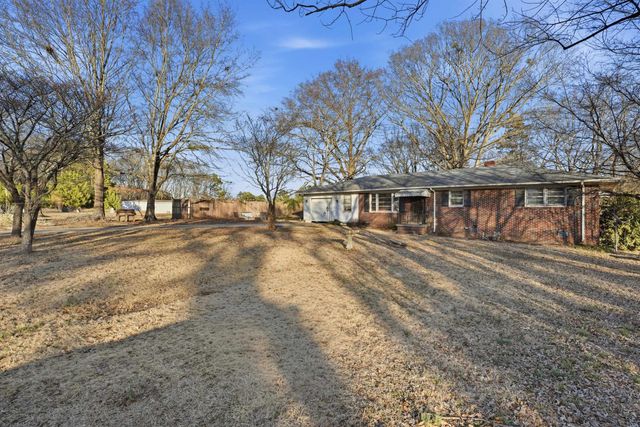 125 Foxhall Road, Spartanburg, SC 29306