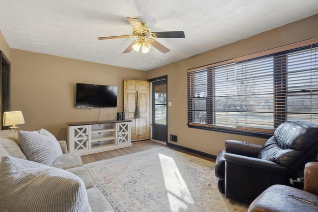 125 Foxhall Road, Spartanburg, SC 29306