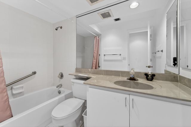 108 Village Walk Drive, Royal Palm Beach, FL 33411