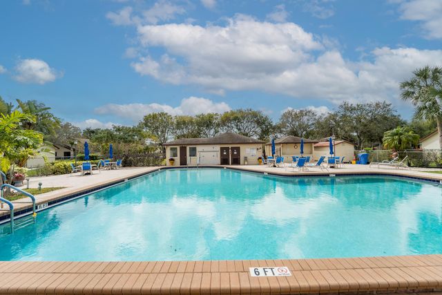 108 Village Walk Drive, Royal Palm Beach, FL 33411