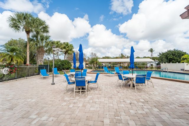 108 Village Walk Drive, Royal Palm Beach, FL 33411