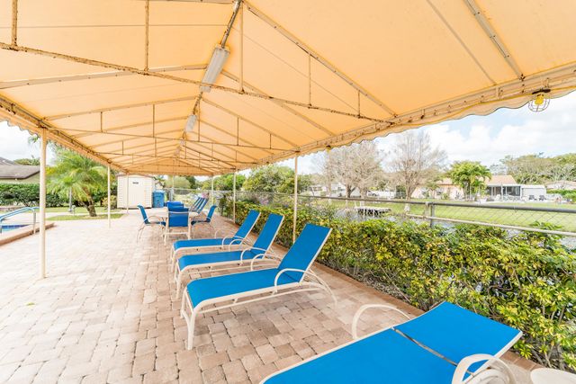 108 Village Walk Drive, Royal Palm Beach, FL 33411