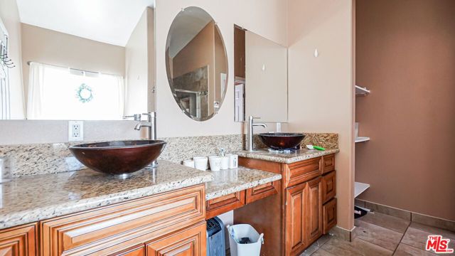 16051 Los Cedros Avenue, Fontana, CA 92336