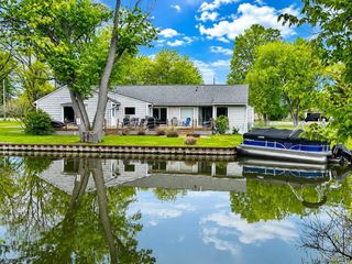 9831 Kress Road, Hamburg Township, MI 48169