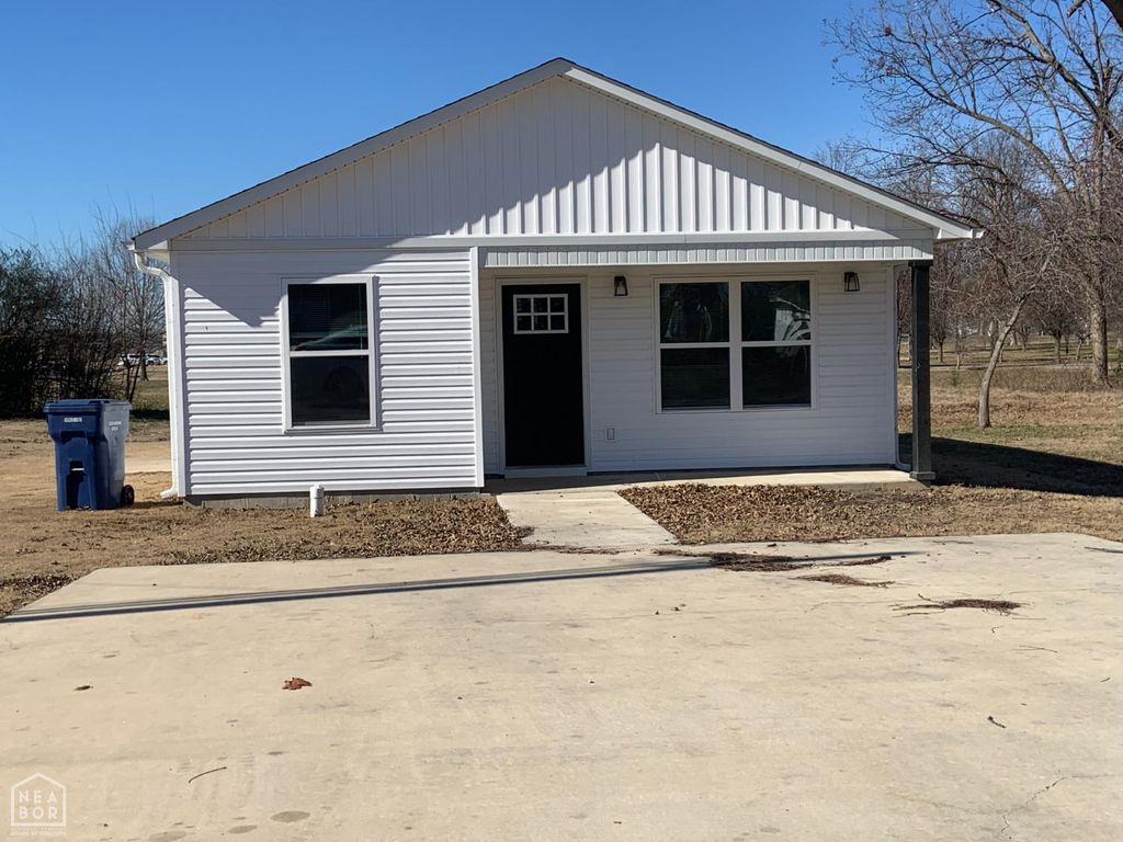 205 North 5th Street, Marmaduke, AR 72443