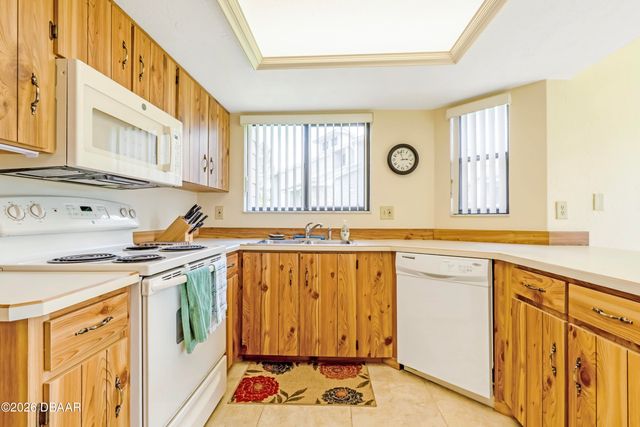 130 Blue Heron Dr Unit A, Daytona Beach, FL 32119