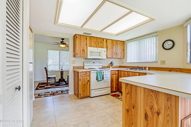 130 Blue Heron Dr Unit A, Daytona Beach, FL 32119
