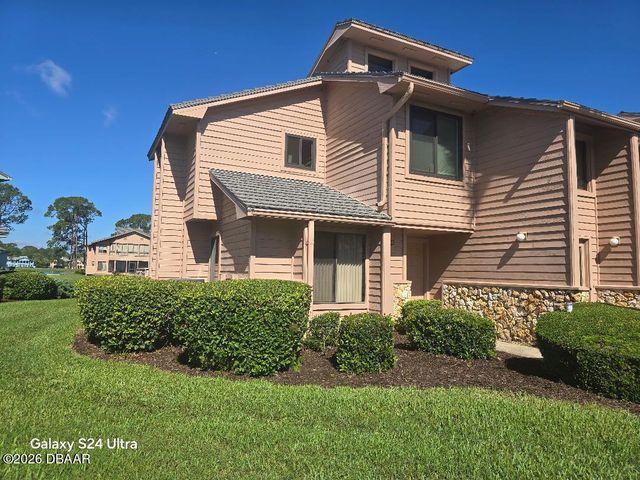 130 Blue Heron Dr Unit A, Daytona Beach, FL 32119