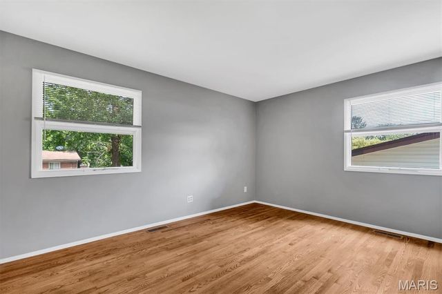 3515 Saint Catherine Street, Florissant, MO 63033
