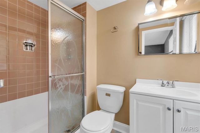 3515 Saint Catherine Street, Florissant, MO 63033