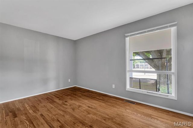 3515 Saint Catherine Street, Florissant, MO 63033