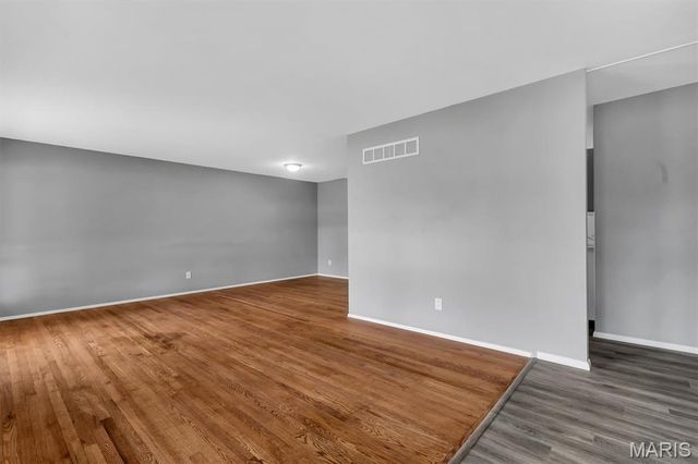 3515 Saint Catherine Street, Florissant, MO 63033