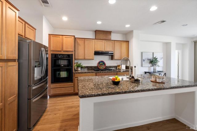 3091 Red Maple Ct, Vacaville, CA 95687