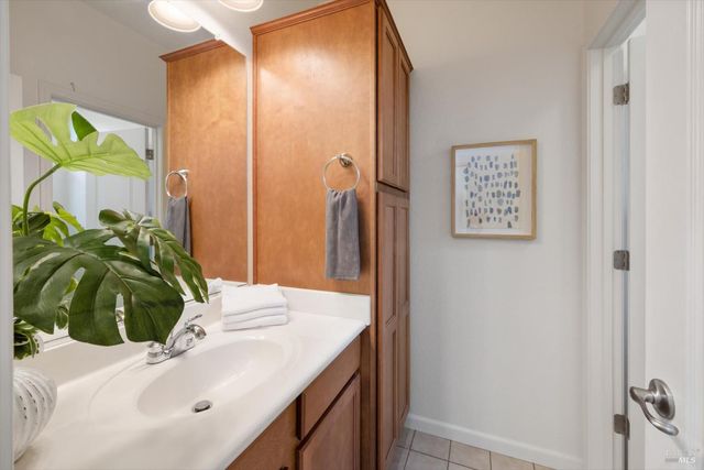 3091 Red Maple Ct, Vacaville, CA 95687