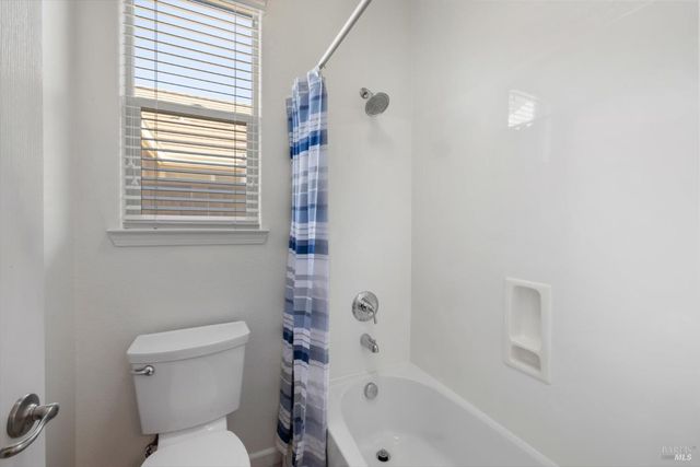 3091 Red Maple Ct, Vacaville, CA 95687