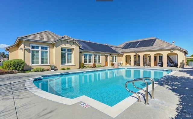 3091 Red Maple Ct, Vacaville, CA 95687