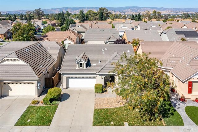 3091 Red Maple Ct, Vacaville, CA 95687