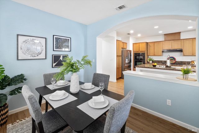 3091 Red Maple Ct, Vacaville, CA 95687