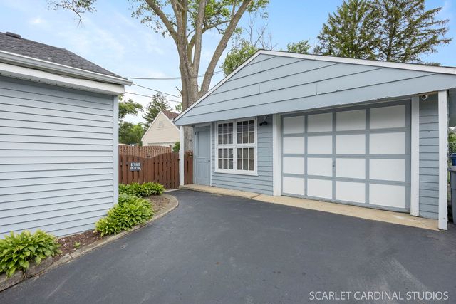22 W Jackson Street, Villa Park, IL 60181