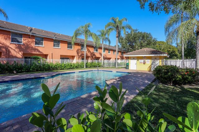 4149 NW 67th Te 4149, Lauderhill, FL 33319