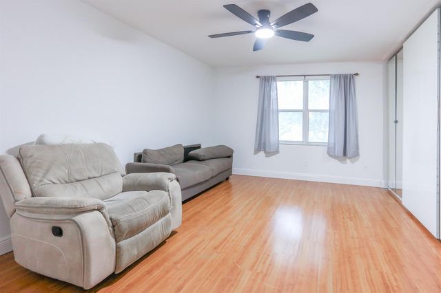 4149 NW 67th Te 4149, Lauderhill, FL 33319