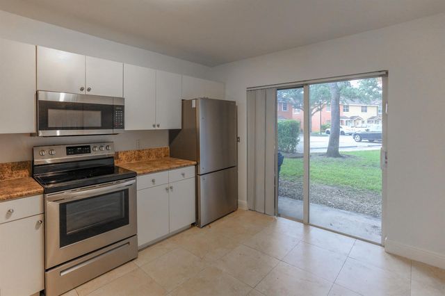 4149 NW 67th Te 4149, Lauderhill, FL 33319