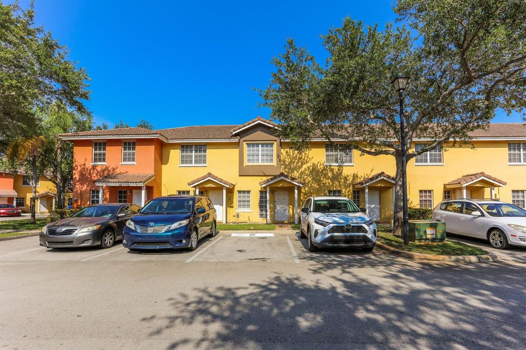 4149 NW 67th Te 4149, Lauderhill, FL 33319