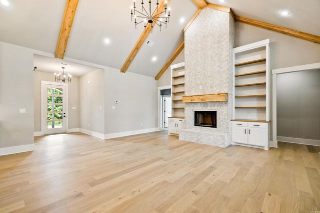 208 Clearview, Benton, AR 72019