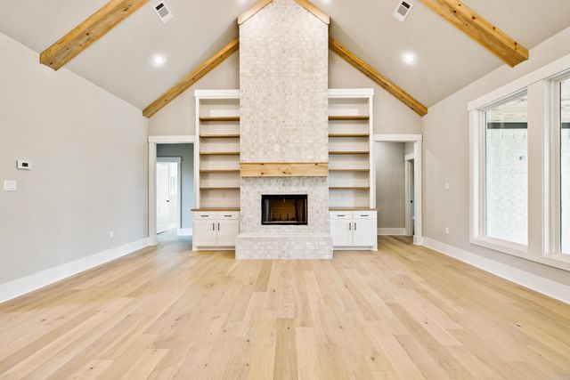 208 Clearview, Benton, AR 72019