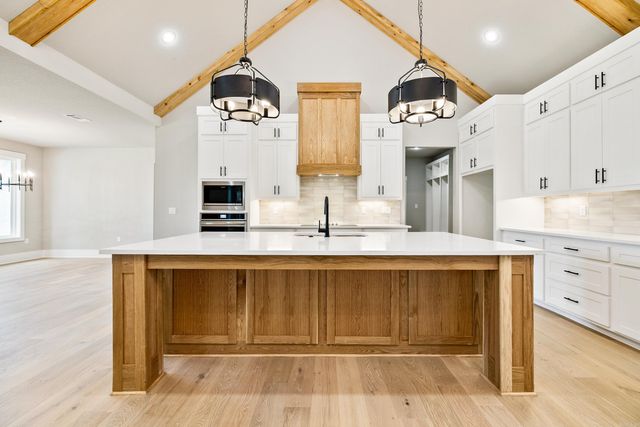 208 Clearview, Benton, AR 72019