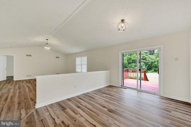 270 OAKNOLL AVE, Felton, DE 19943
