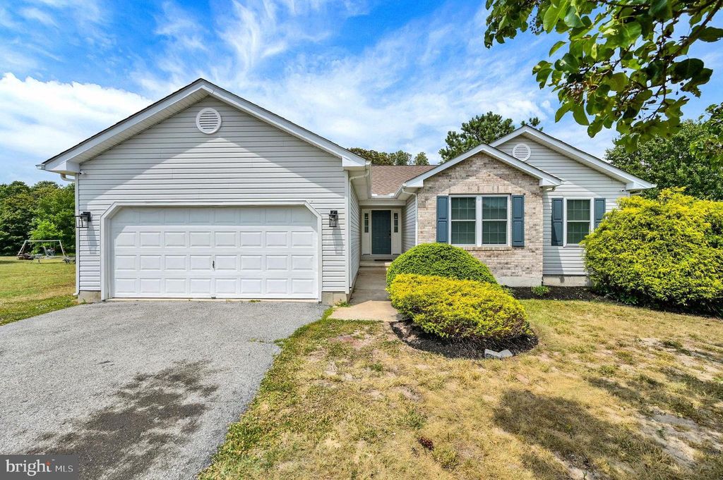 270 OAKNOLL AVE, Felton, DE 19943