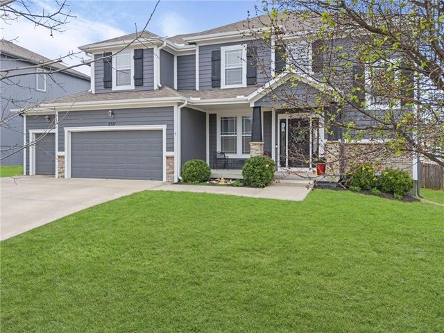2351 W Concord Drive, Olathe, KS 66061