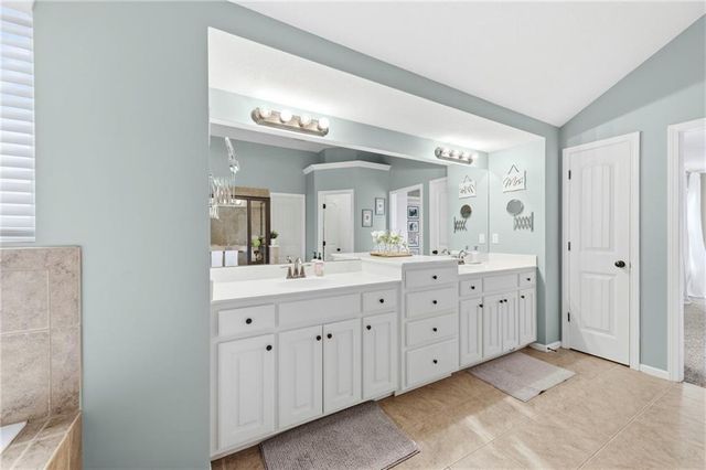 2351 W Concord Drive, Olathe, KS 66061