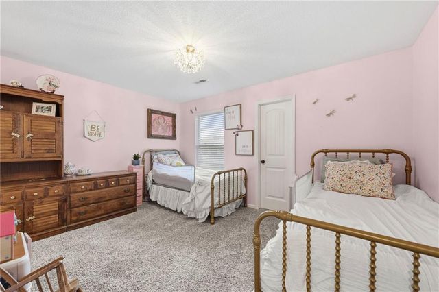 2351 W Concord Drive, Olathe, KS 66061