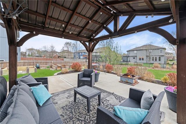 2351 W Concord Drive, Olathe, KS 66061