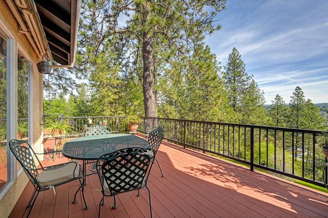 2065 Hotchkiss Ct, Cool, CA 95614