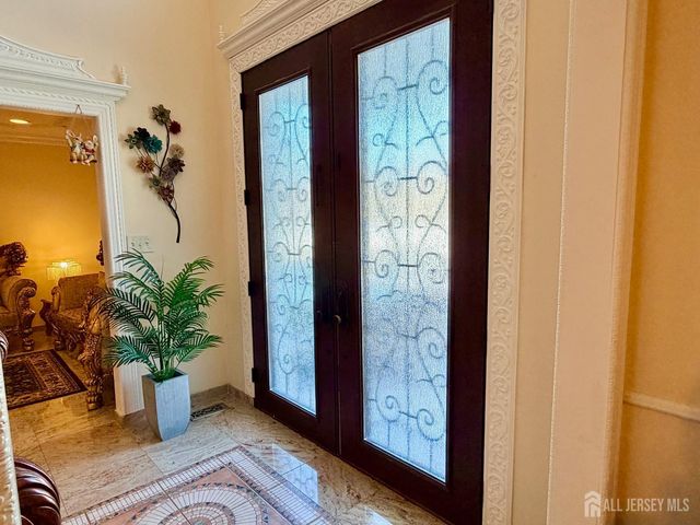 3 Rachel Lane, Monroe, NJ 08831