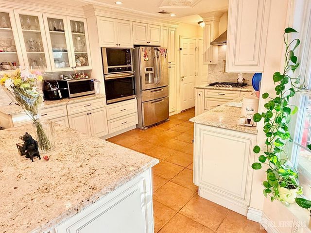 3 Rachel Lane, Monroe, NJ 08831