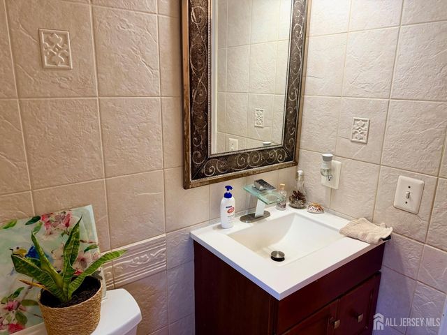 3 Rachel Lane, Monroe, NJ 08831