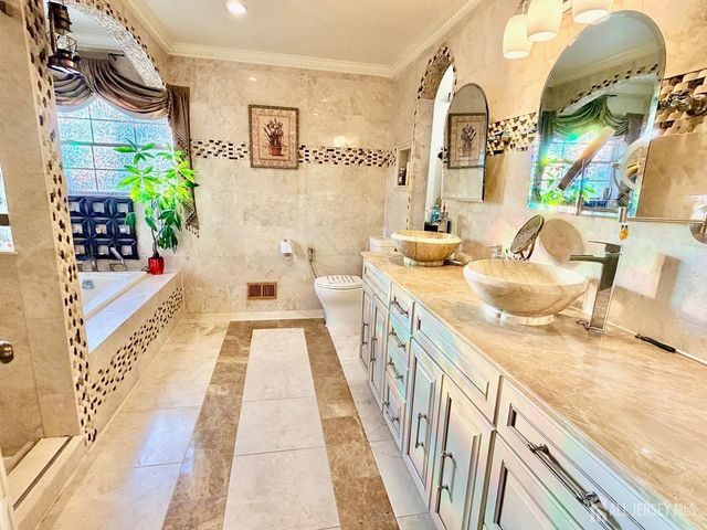 3 Rachel Lane, Monroe, NJ 08831