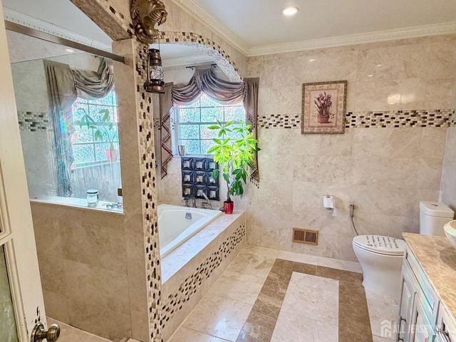 3 Rachel Lane, Monroe, NJ 08831