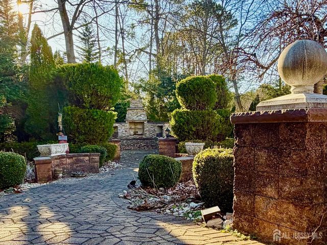 3 Rachel Lane, Monroe, NJ 08831