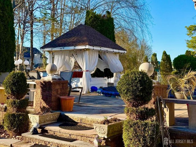 3 Rachel Lane, Monroe, NJ 08831