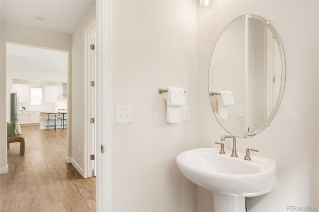 7110 S White Crow Way, Aurora, CO 80016