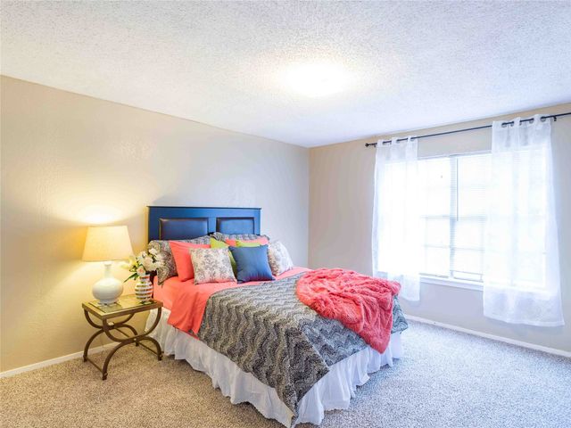 2400 Buffalo Gap Road 212, Abilene, TX 79605