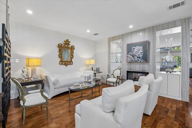 623 Pinehaven Drive, Houston, TX 77024
