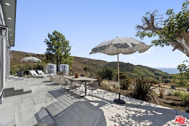3065 S S Foose Road, Malibu, CA 90265